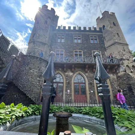 Grosse Direkt An Den Weinbergen アパート