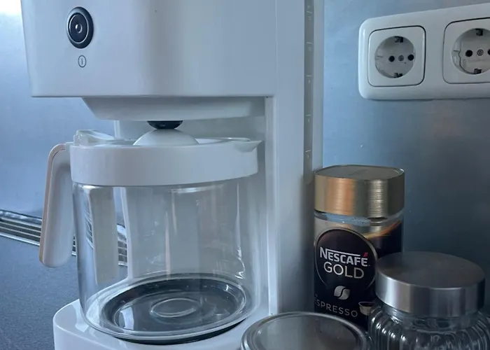 Grosse Direkt An Den Weinbergen アパート *